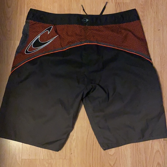 O’Neill board shorts/swim trunks - Picture 5 of 5